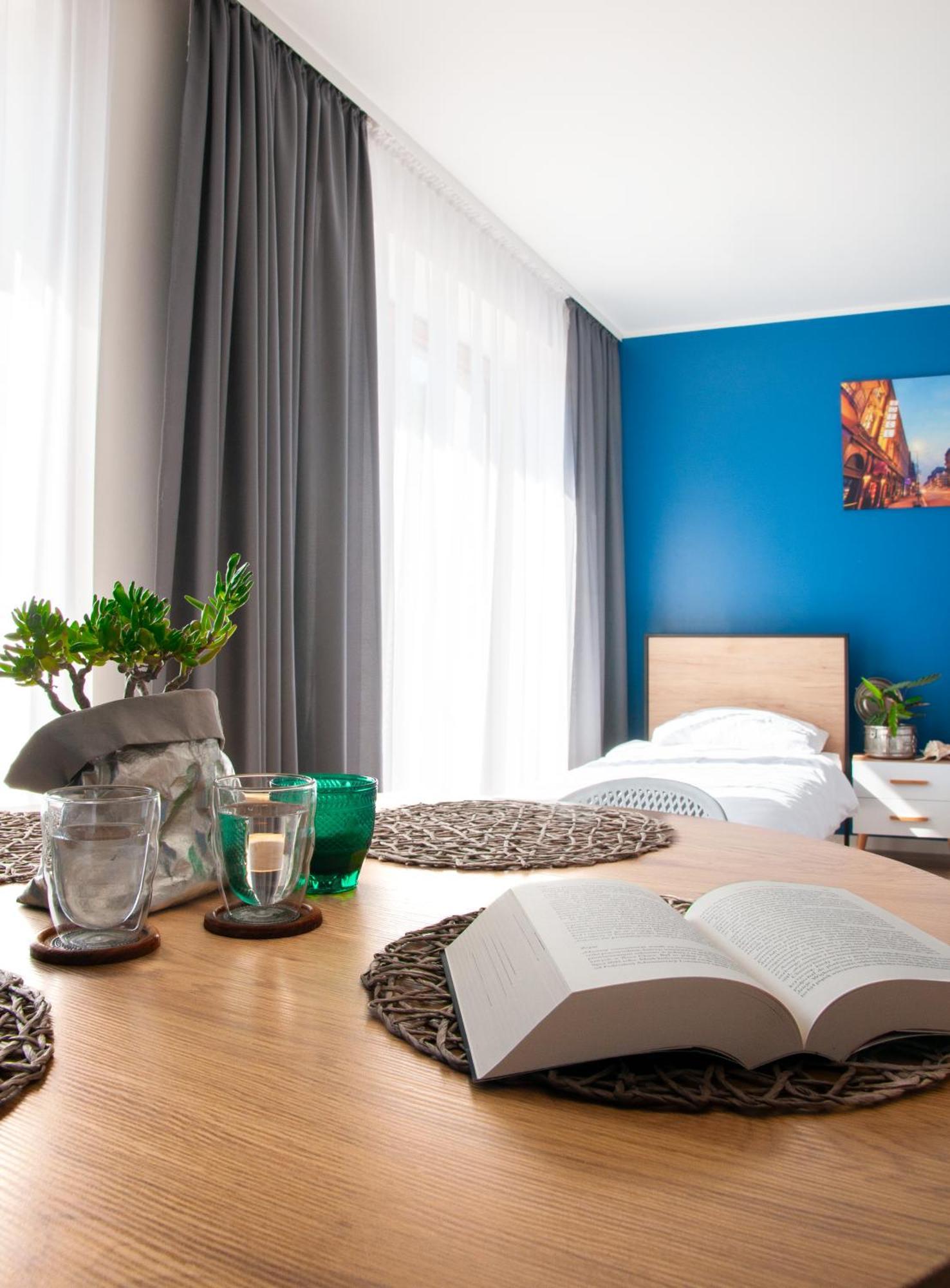 Tanie Noclegi Gliwice - Apartamenty Lowicka 28 Eksteriør billede